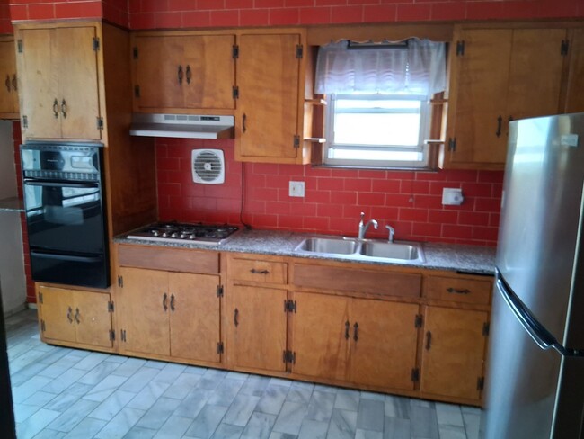 Foto del edificio - 182 Terrace Ave