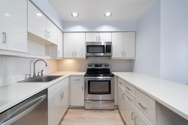Foto del edificio - 100 Shearwater Ct E