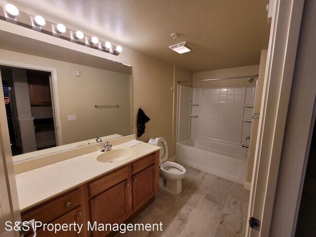 Building Photo - 2 br, 2 bath House - 2463 Torino Street #6