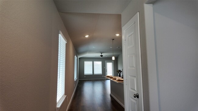 Building Photo - 16702 Sterling Clf St