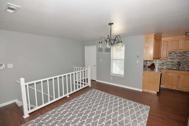 Building Photo - Updated 2 Master style bedroom condo on th...