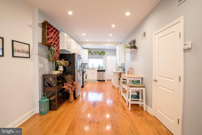 Foto del edificio - 1268 S Bucknell St