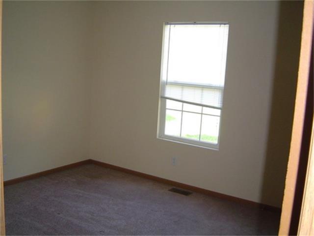 Foto del edificio - 5 Bedroom 2 Bath Home with 2 Car Attached ...