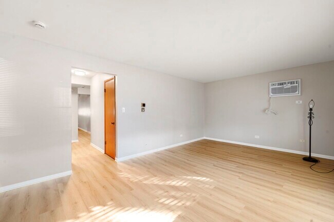 Foto del edificio - 4603 Grove Ave