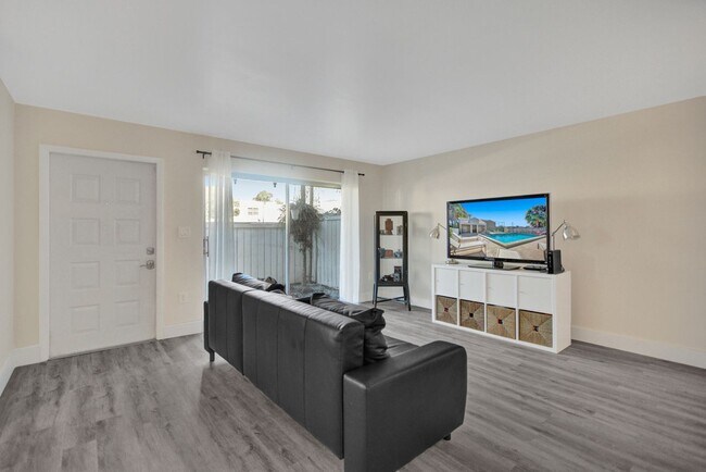 Foto del edificio - 6870 SW 45th Ln