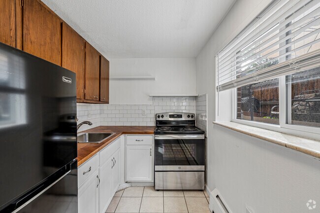 Estudio A - 550 pies cuadrados - Cocina - At the Parc