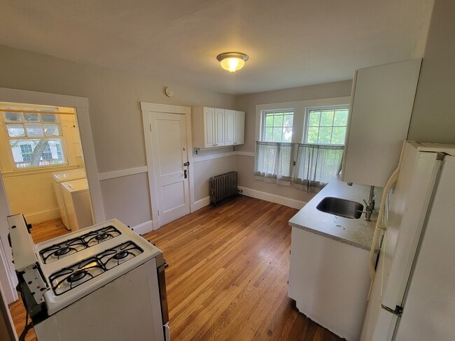 Building Photo - 108 Bourne St