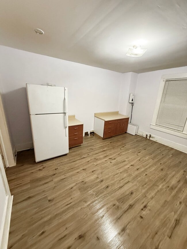 Foto del edificio - 506-506 Kingston Ave NE