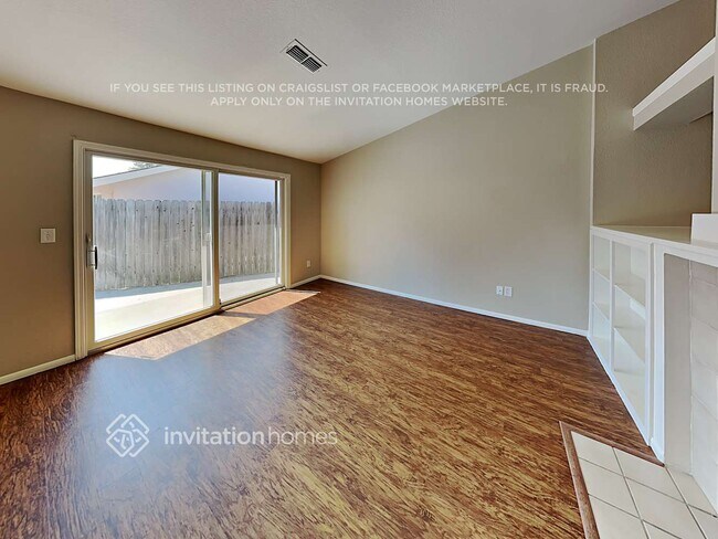 Foto del edificio - 7671 Howerton Dr