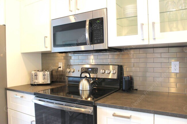Foto del edificio - 2485 NW Todds Crest Dr