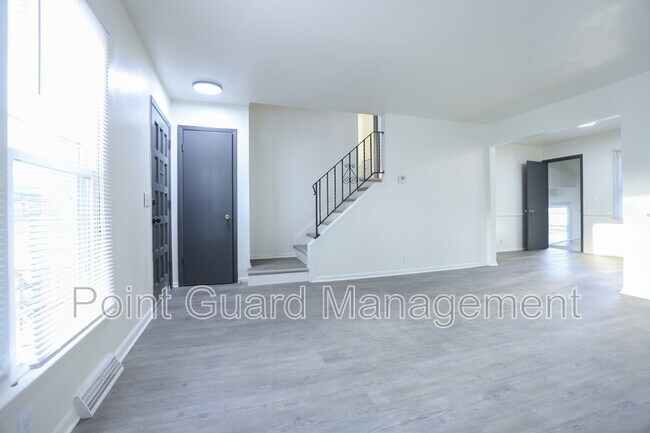 Building Photo - 5115-5117 N 60th St
