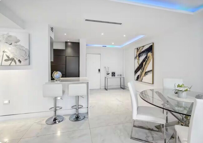 Foto del edificio - 1500 Bay Rd