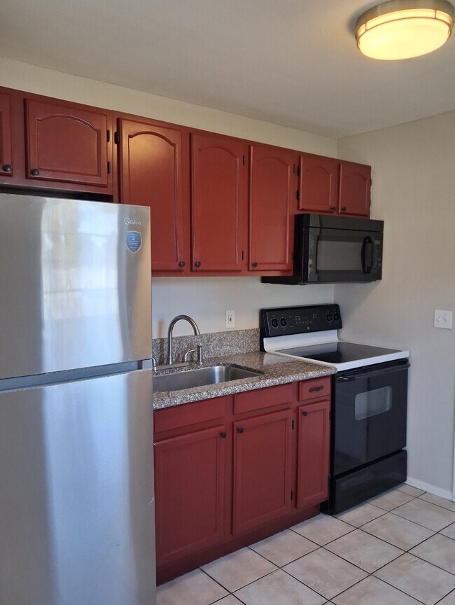 Foto del edificio - 5301 E 18th Ave