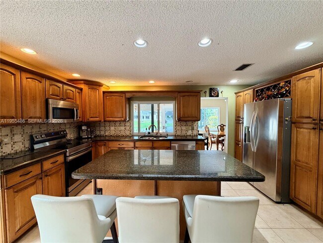 Foto del edificio - 2865 Begonia Way