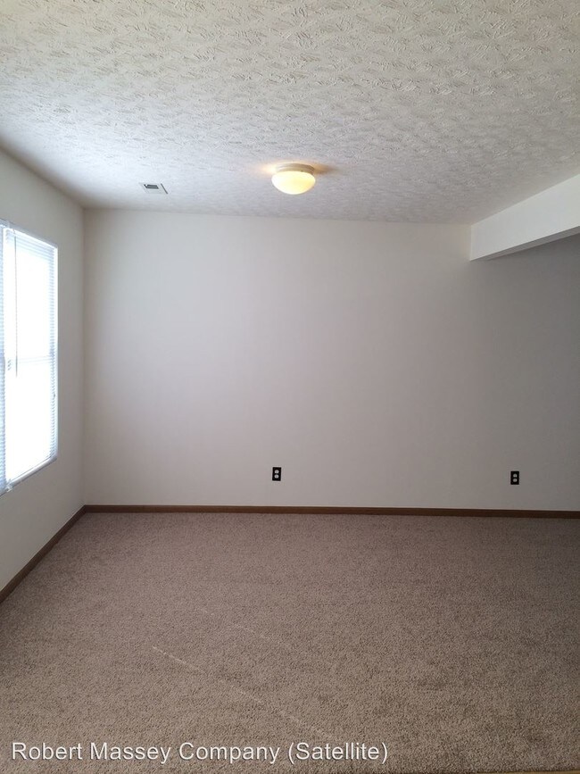 Building Photo - 7127 Black Mountain Dr