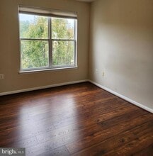 Building Photo - 2791 Centerboro Dr