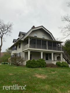 Building Photo - 8 br, 4 bath House - 1705 Washtenaw Ave