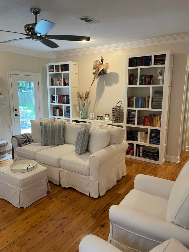 Foto del edificio - 8970 Eagles Ridge Dr