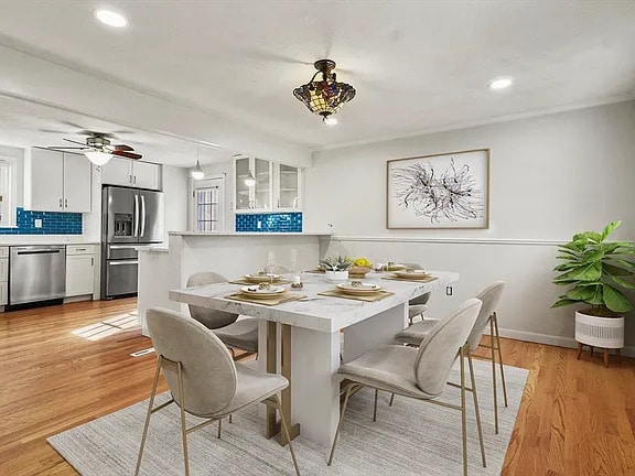 Building Photo - Peacefully tucked away this turnkey Gambre...