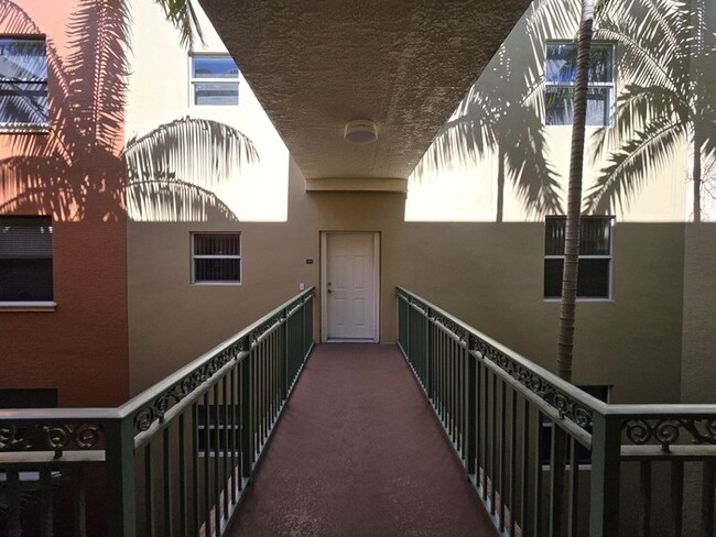 Foto del edificio - Beautiful 2 Bed 2 Bath Condo in West Palm ...