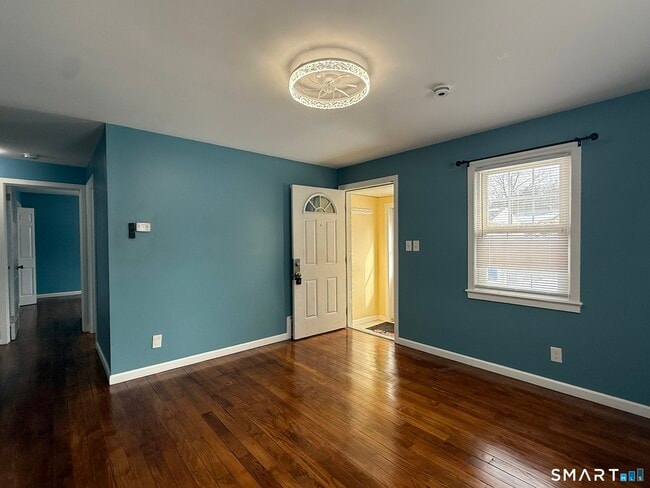 Building Photo - 22 Higbie Dr