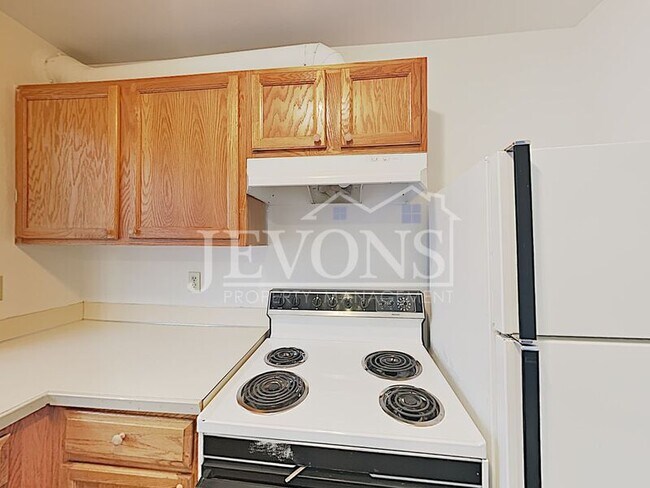 Foto del edificio - 408 Cherry Ave