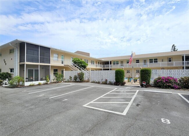 Foto del edificio - 509 W Venice Ave