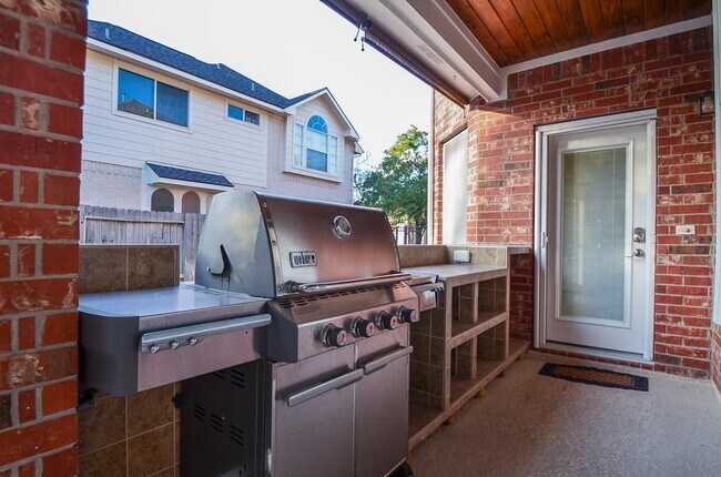 Foto del edificio - 22503 Rippling Shore Ct