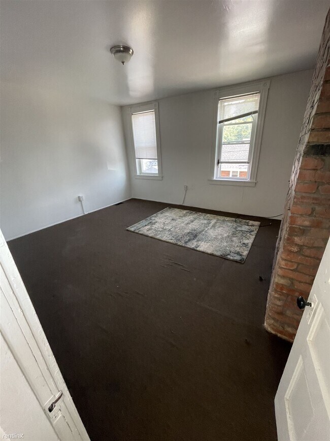 Foto del edificio - 3 br, 1 bath Duplex - 7 Plough Street