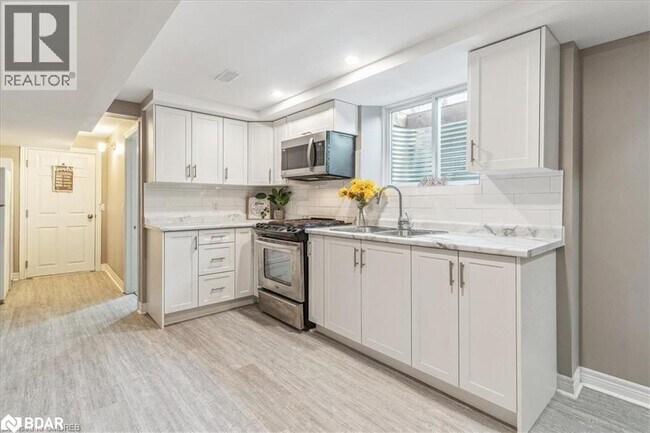 Photo du bâtiment - 10 Westdale Dr