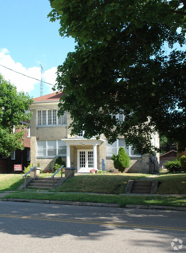 Primary Photo - 335 15th St NW