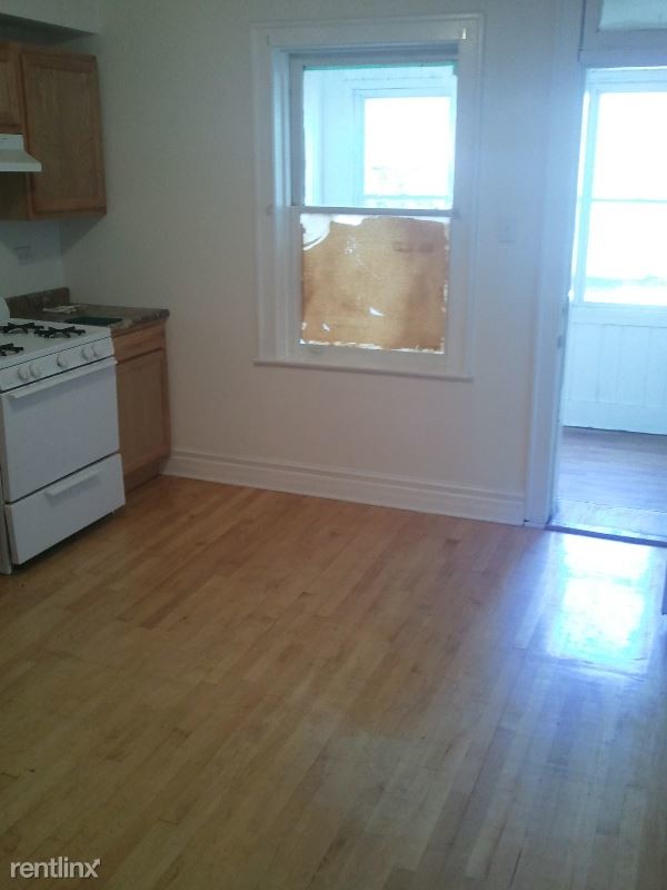 Foto del edificio - 4872 W Homer St