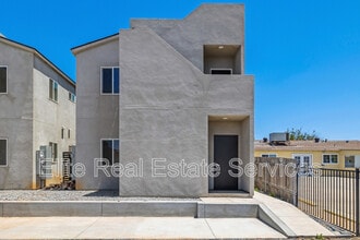 Building Photo - 3315 Clairemont Mesa Blvd