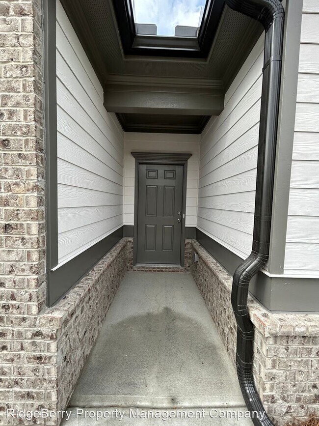 Building Photo - 3 br, 2 bath House - 107 Royal Oak Dr