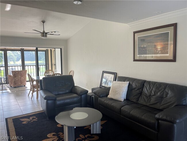 Foto del edificio - 5930 Trailwinds Dr