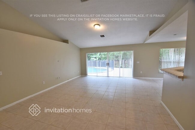 Building Photo - 6525 NW 54th Ct