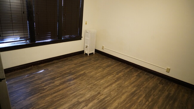Foto del edificio - 2086 Marshall Ave