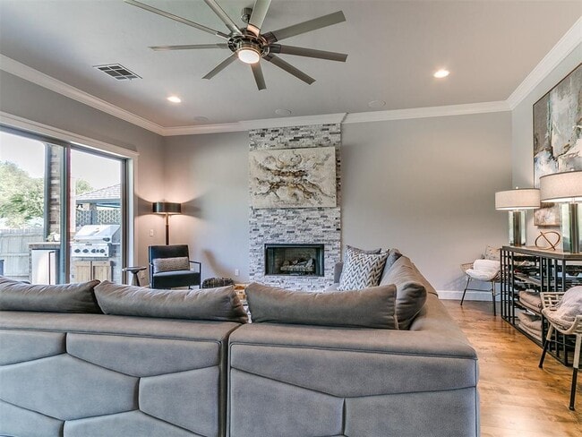 Building Photo - 12500 Beryl Ln