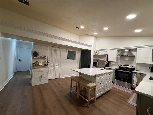 Foto del edificio - 1763 Lady Slipper Cir