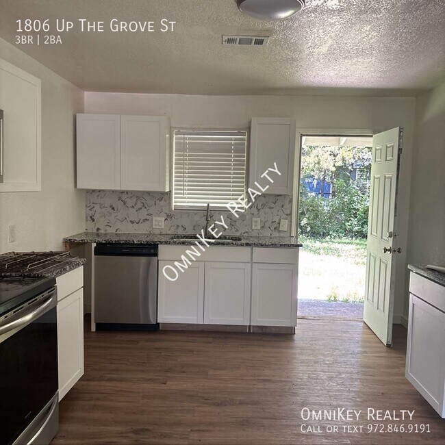 Foto del edificio - 1806 Up the Grove St