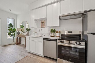 Interior Photo - LEASE UP