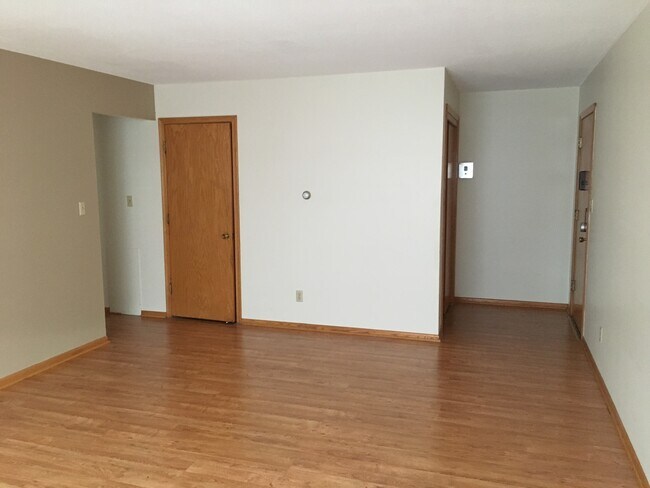 Building Photo - Prior Marshall Apartments
