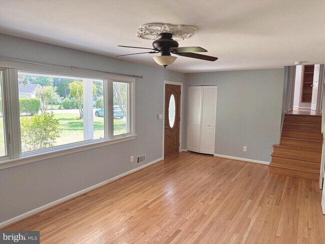 Building Photo - 90 Avondale Cir