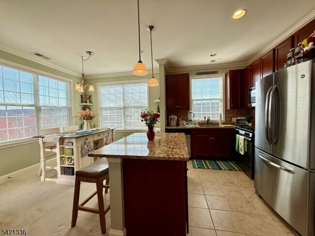 Foto del edificio - 4204 Ramapo Ct