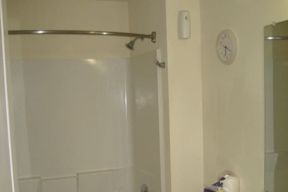 Building Photo - 807 S Twin Lakes Blvd
