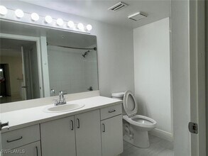 Building Photo - 1830 Florida Club Cir