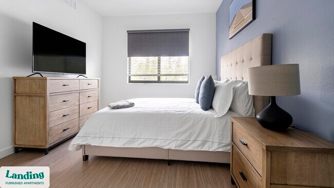 Foto del edificio - 7301 Lake Bank Lp