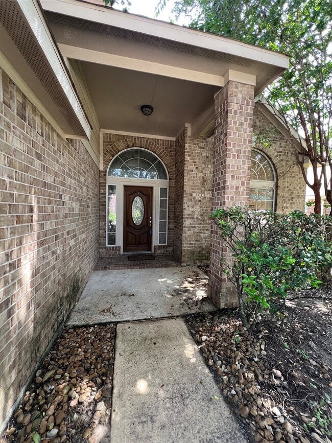 Building Photo - 10118 Barr Lake Dr