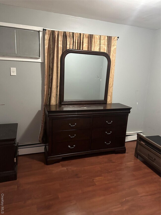 Foto del edificio - 180-11 146th Ave