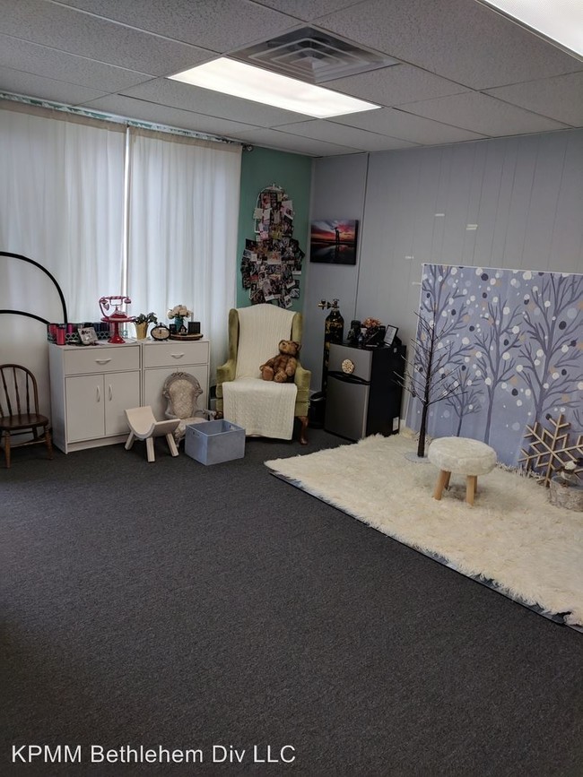 Building Photo - Studio, 1 bath Apartment - 1822 6th St.